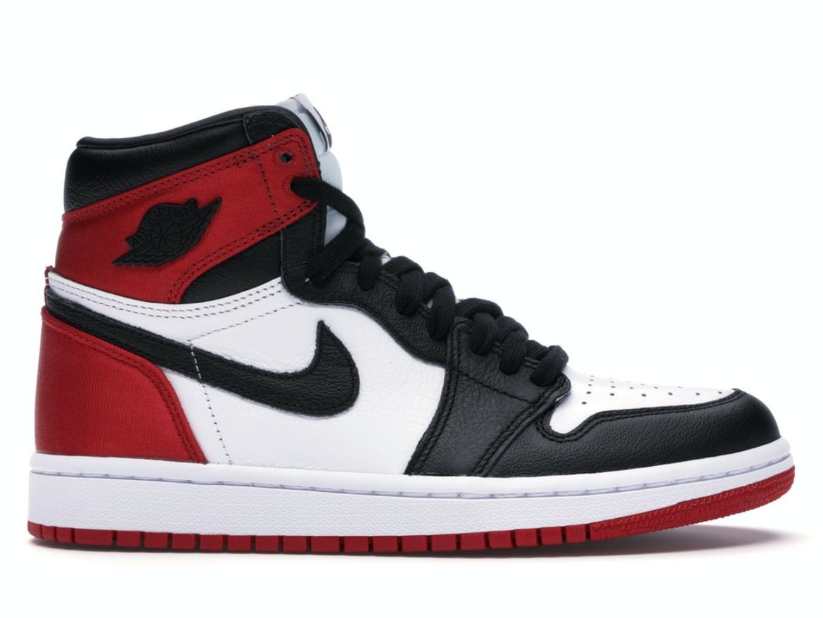 Jordan 1 High rétro Satin Black Toe (W)